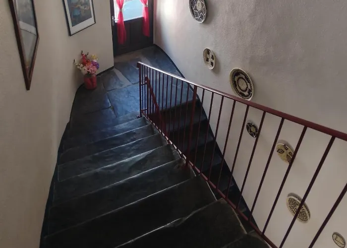 Hotel Central Saint-Pierre-dʼAlbigny