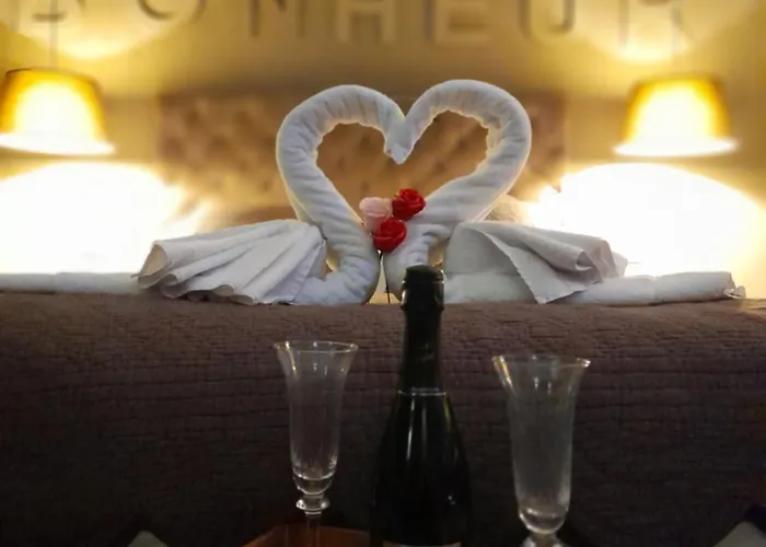 Hotel La Tour Cocooning&Gastronomie à Châtillon-sur-Chalaronne