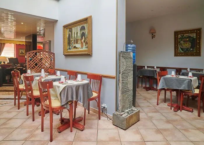 Hotel Poussin París