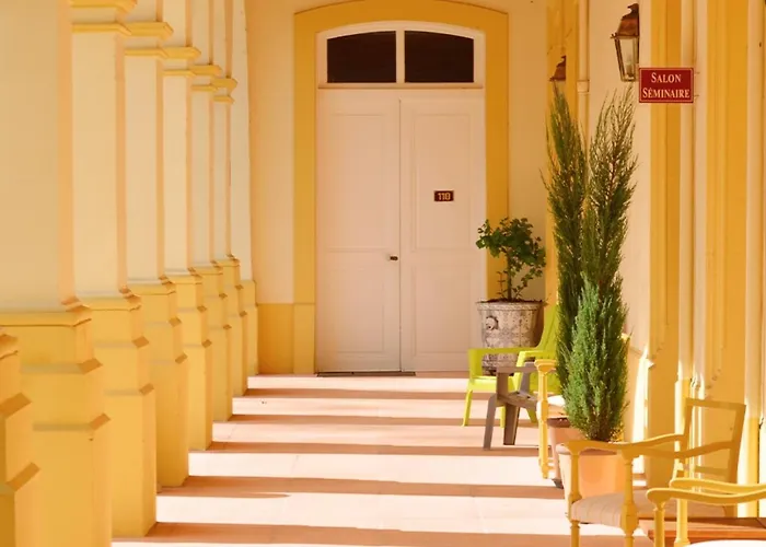 Logis Grand Hôtel Bourbon-Lancy