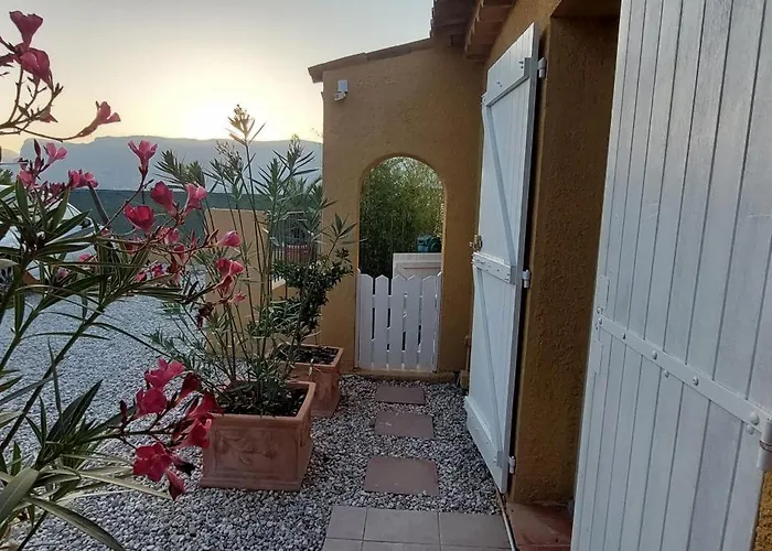 Maison Casa Milesa - SPA, calme, 12 min mer, parking securisé Niza