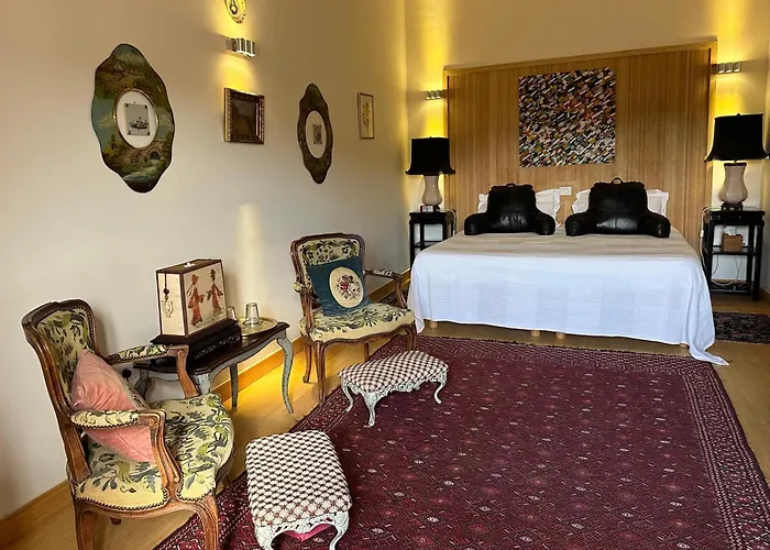 Bed and Breakfast La Cour Carree à Rustrel