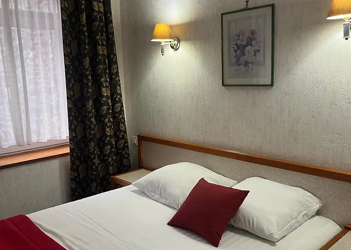 Hotel Val Saint Hilaire Givet