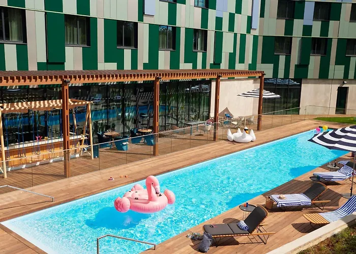 Moxy Antibes Sophia Antipolis Hotel Biot