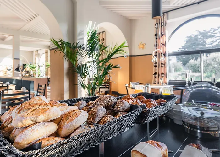 Hotel De Diane Sables-dʼOr-les-Pins
