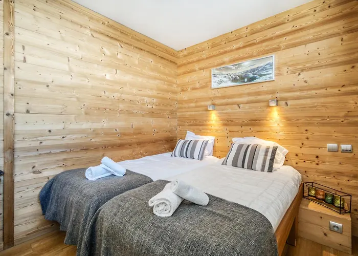 Chalet Arktic - Catered Chalet - Sleeps 14 Tignes