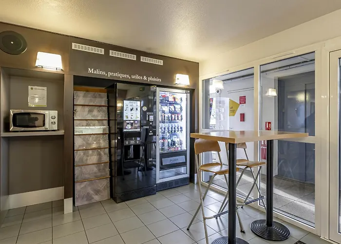 B&B HOTEL Bordeaux Mérignac Hôtel de Ville