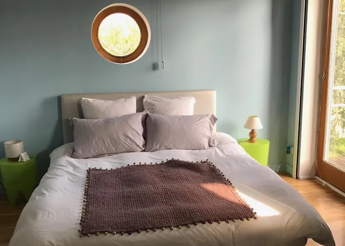 Vraie Chambre D'Hotes Jusqu'A 4 Pers, Stationnement Gratuit, Prise Batterie Niort