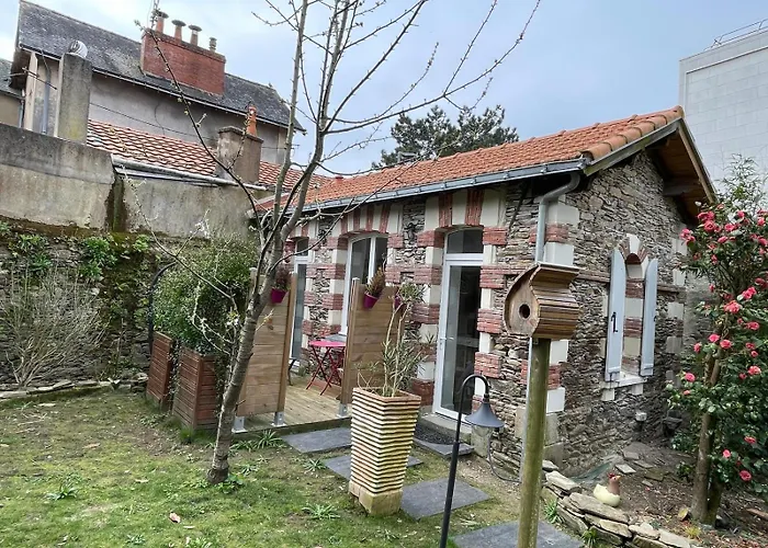 Maison indépendante cosy avec terrasse privée - La Laiterie Nantes