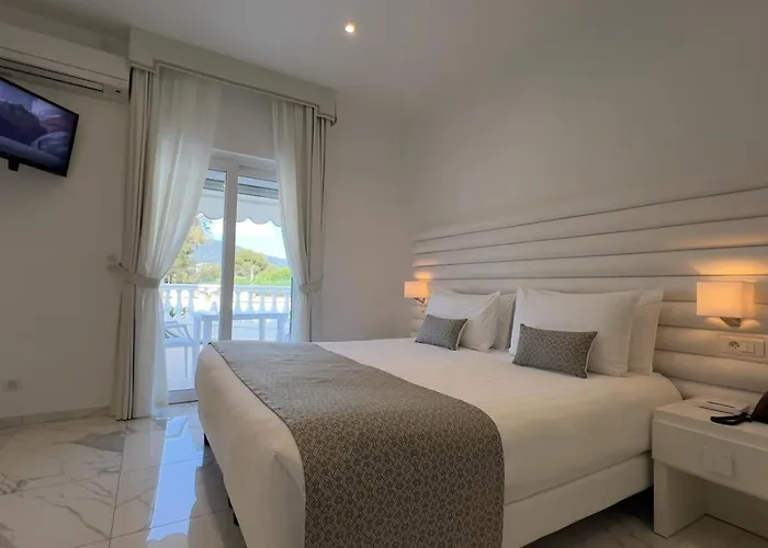 Hotels in Cavalaire-sur-Mer