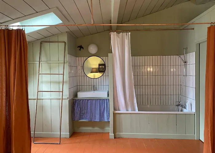 MAISON MATEJEWSKI chambre d'hôtes avec jardin Blaye