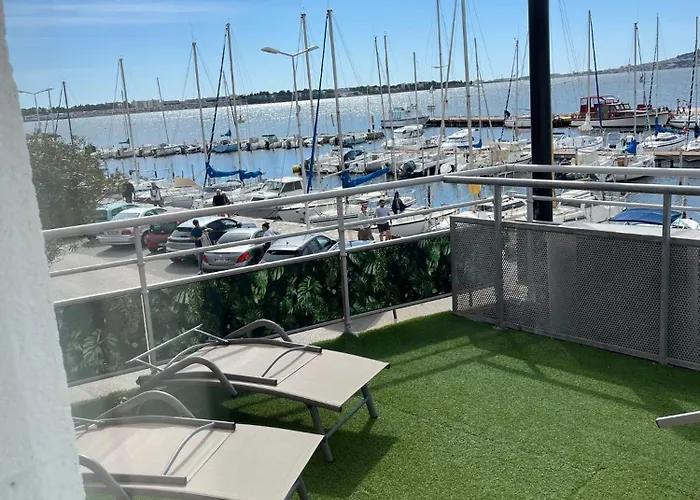 Hotel A La Voile Blanche à Bouzigues