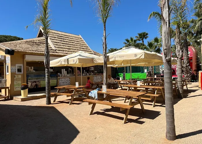 MOBIL HOME 3 chambres, 6 couchages, RAMATUELLE ST TROPEZ, PLAGE DE PAMPELONNE Saint-Tropez