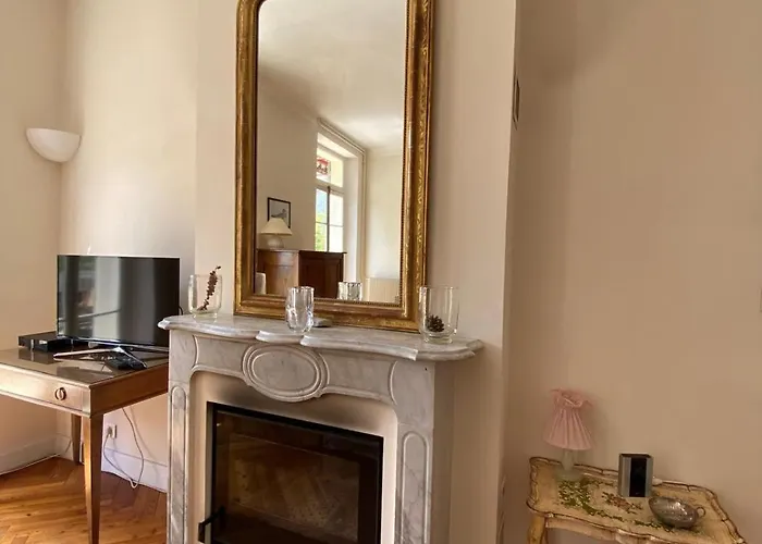 Palmeraie - Magnifique Appartement D'Epoque Avec Vue Mer 4 Personnes Avec Terrasse Le Port Nice