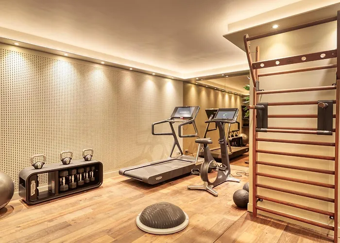 B Montmartre Hotel Paris
