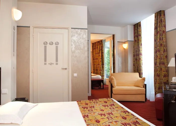 Hotel Eiffel Seine Paris