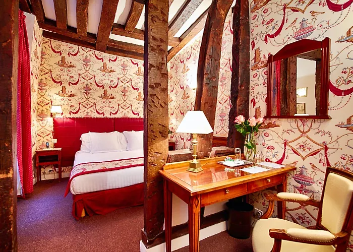 Relais Hotel Du Vieux París