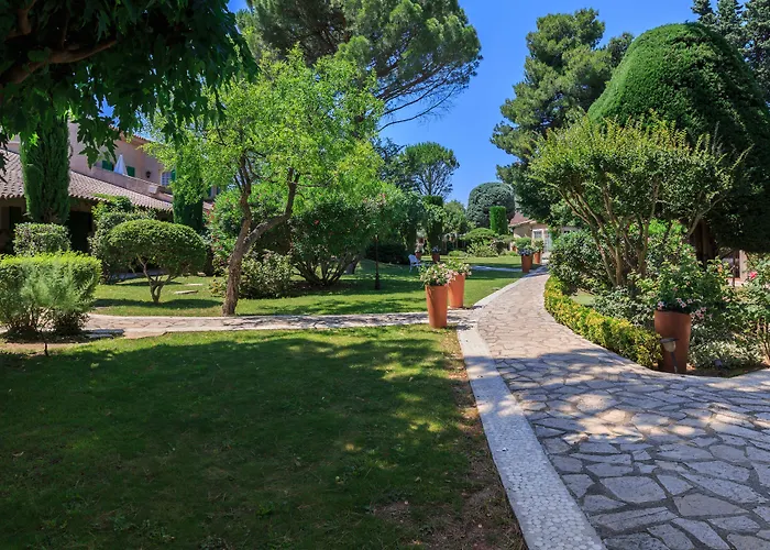 Auberge de Cassagne&Spa Le Pontet 