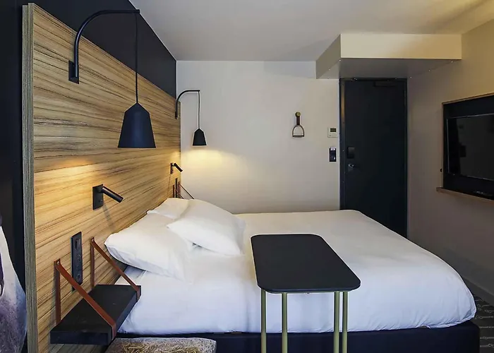 Hotel ibis Styles Laval Centre Gare