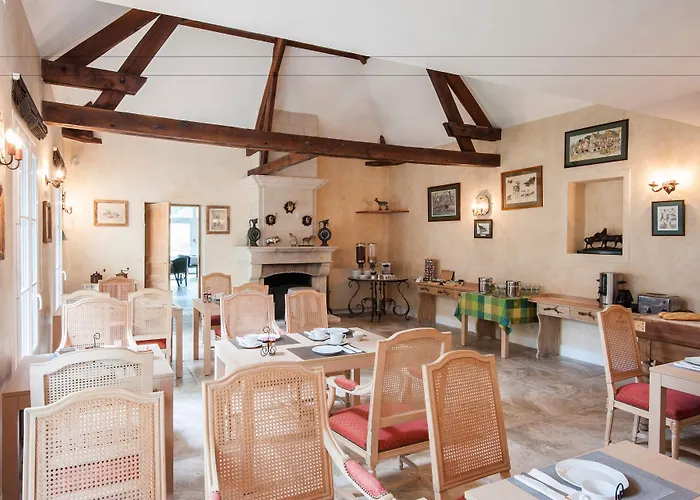 Hotel Logis Domaine De Valaudran à Salbris