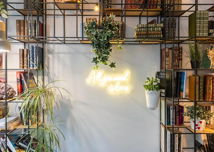 Atypik Hotel Clichy