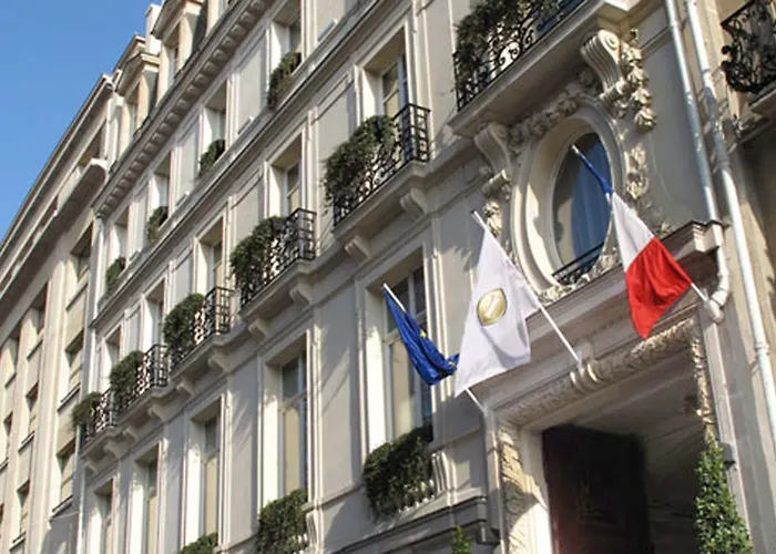 InterContinental Paris Champs Elysées Etoile, an IHG Hotel