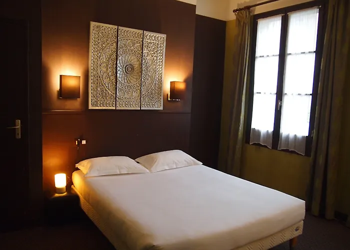 Hotel Colbert Tours