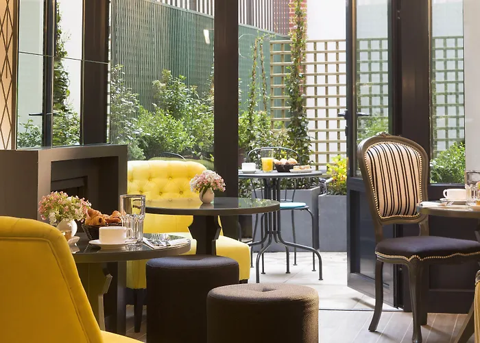 Les Plumes Hotel Paris