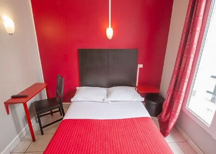 Hipotel Paris Montmartre Gare Du Nord