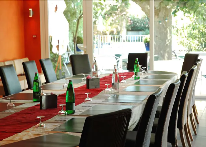 Logis Le Printemps Hôtel Restaurant - Montélimar