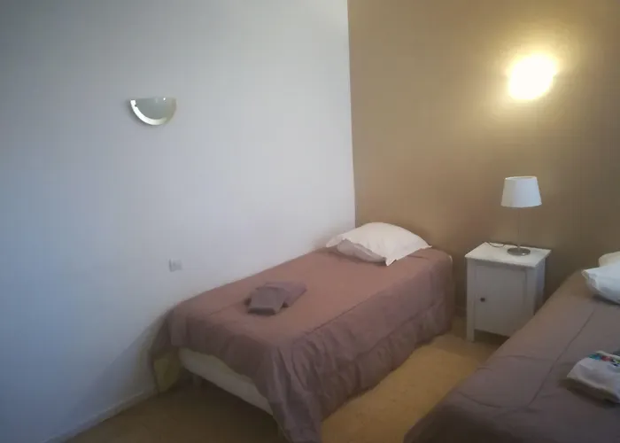 Hotel California Béziers