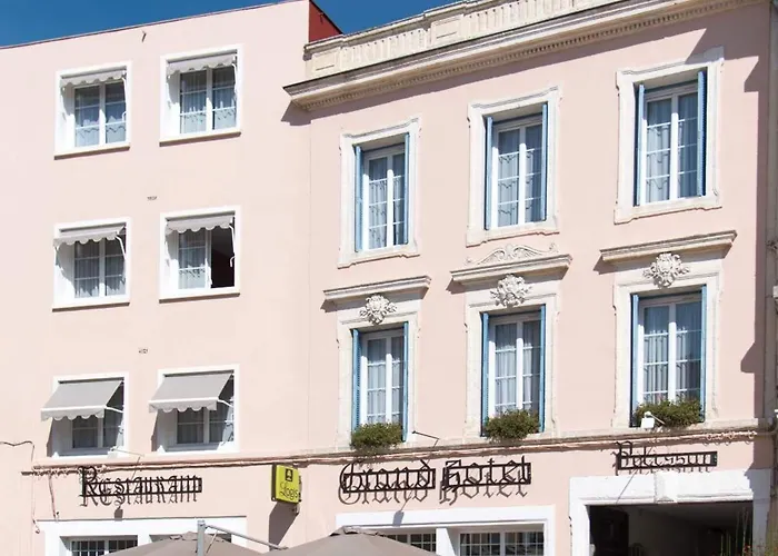 Hôtels à Nontron