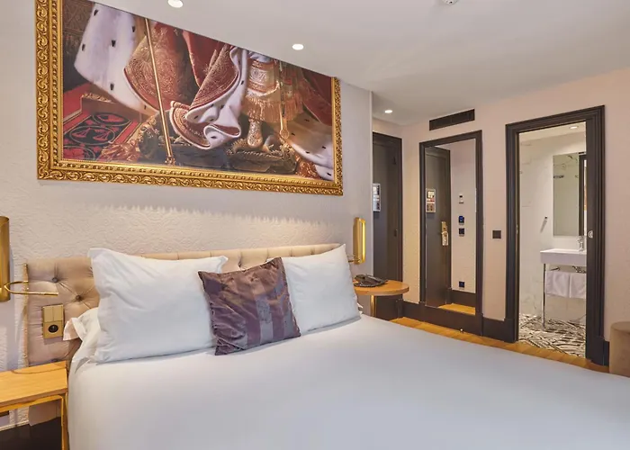 Hotel Eiffel Petit Louvre Paris