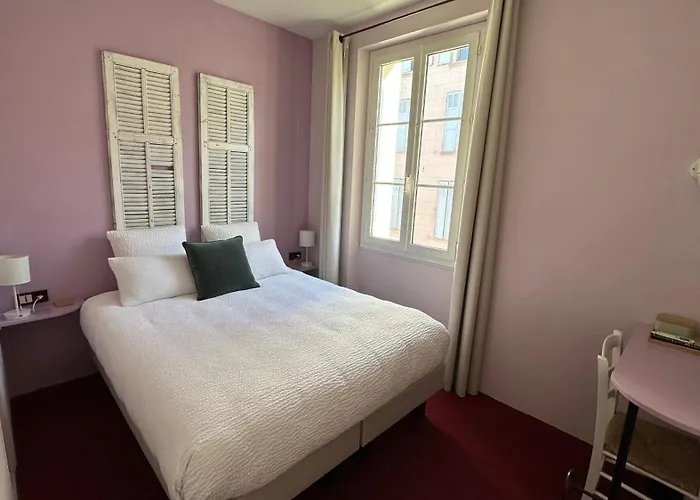 Trets Hotels