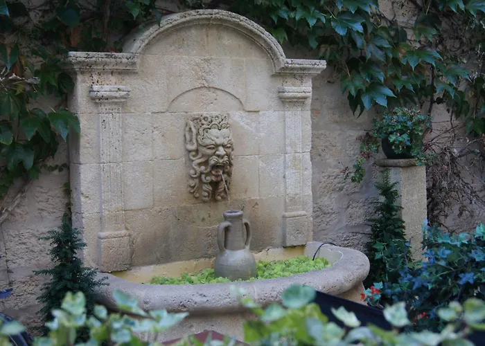 La Villa Mazarin Aigues-Mortes