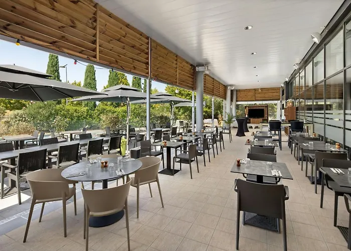 Courtyard By Marriott Toulouse Airport Hotel
