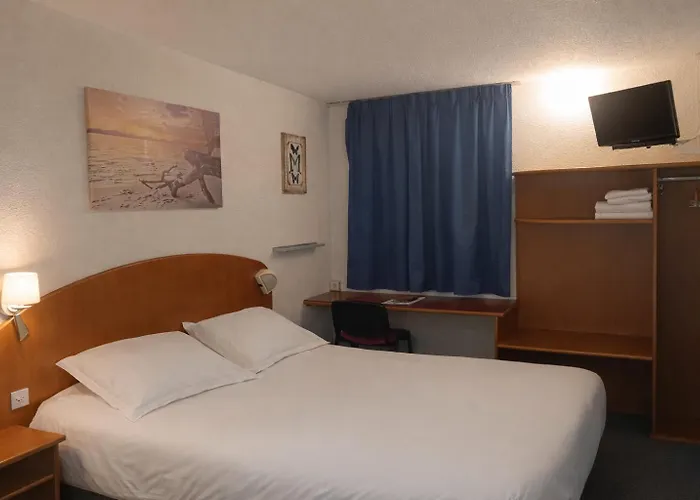 Tregueux Hotels