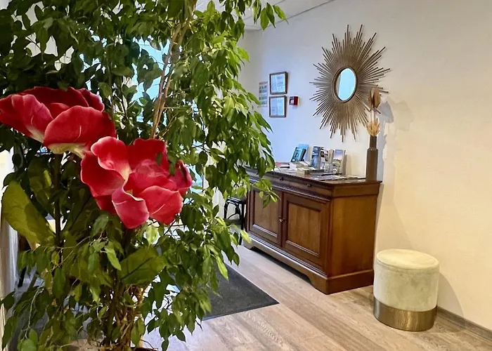 Good Hôtel Marseille Aubagne - La Valentine La Penne-sur-Huveaune
