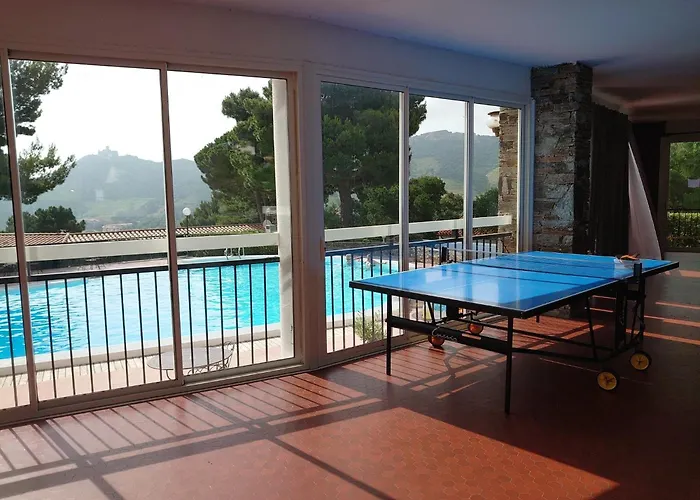 6AMB38 Villa avec terrasse dans résidence avec piscine commune Collioure