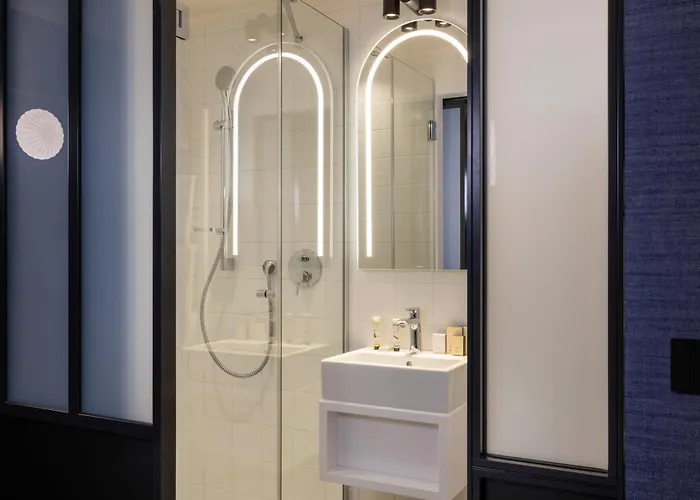 Best Western Plus Bretagne Montparnasse Paris