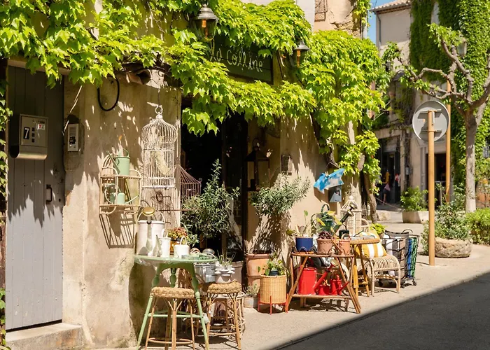 Hotels in Lourmarin