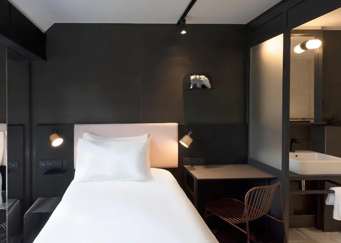 Hotel Tribe Paris Batignolles