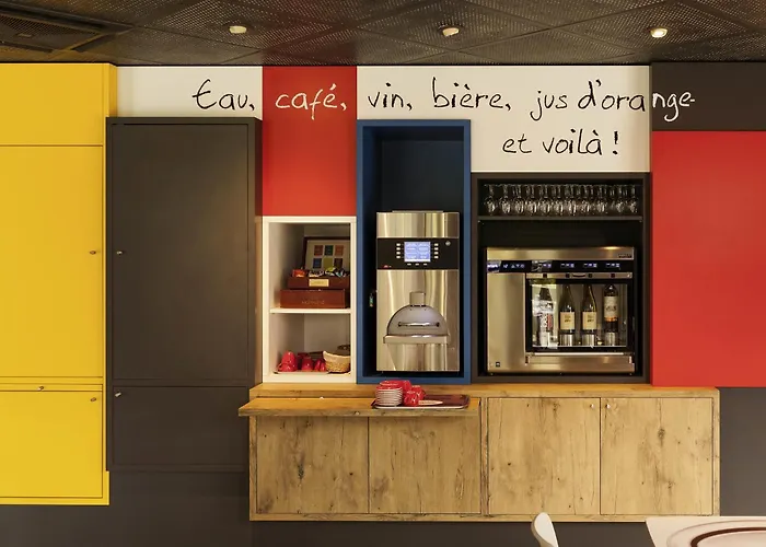 Hotel Ibis Évry-Courcouronnes