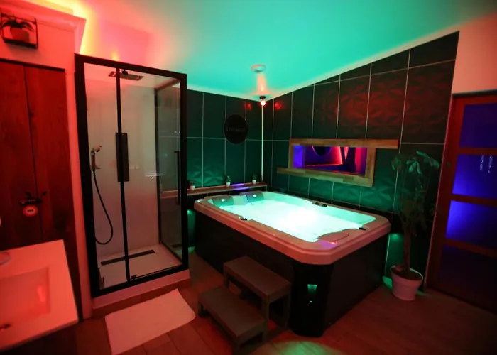 Loveroom L'1Timiste Cds Neuilly-Plaisance