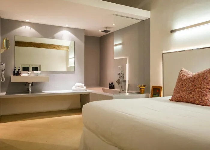 Le Galinier, a Beaumier hotel Lourmarin