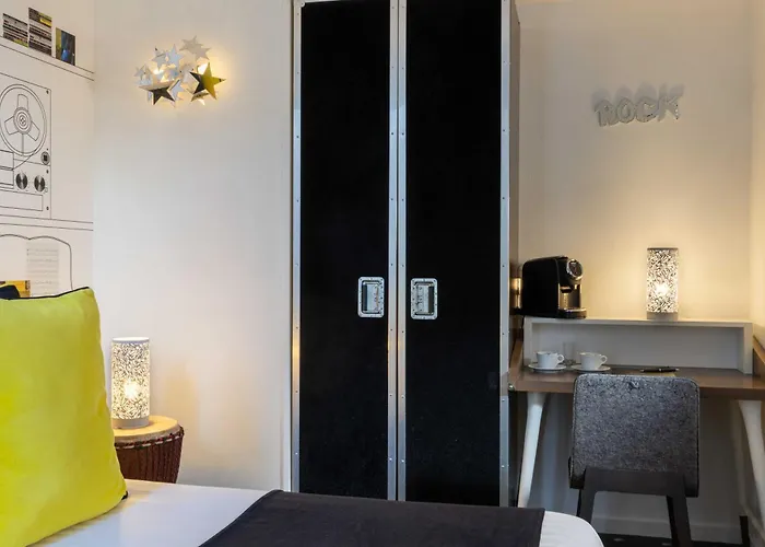 Hôtel du Triangle d'Or Paris aceita animais de estimação