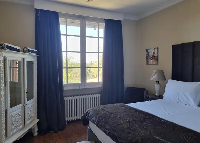 R & R Bergerac Bed & Breakfast