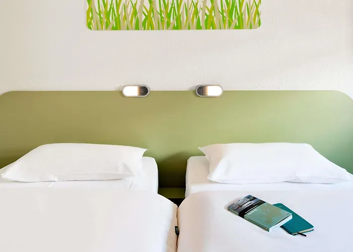 Chateaudun Hotels