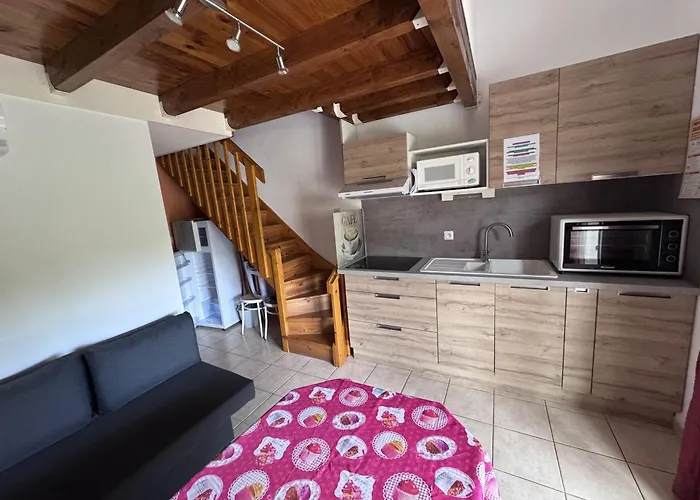 HOLIDAYLAND BAIE DES OLIVIERS VILLA 36m2 1chambre fermée 6 couchages ou VILLA 41M2 2chambres fermées 7 couchages Narbonne-Plage