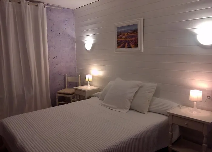 Hotel Chez Cecile à Mornas